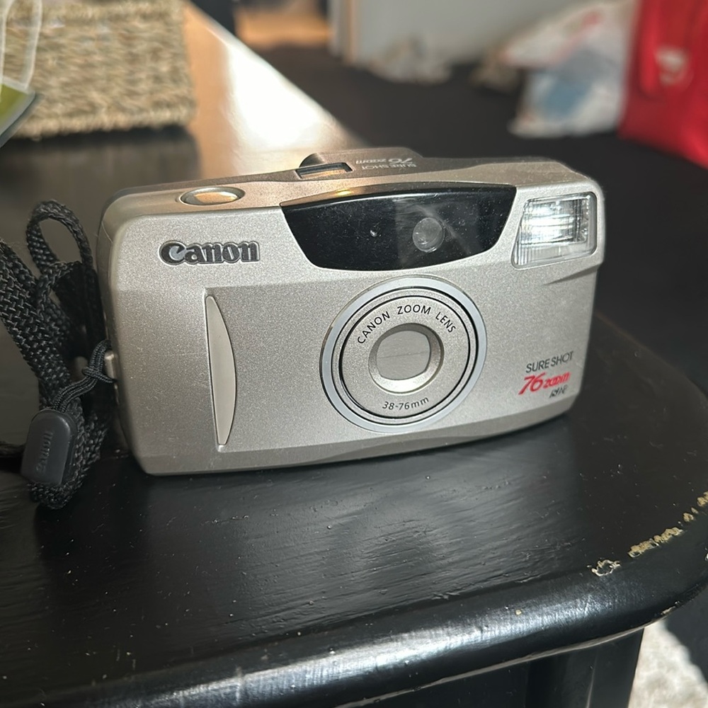 Canon Sure Shot 76 - Camera